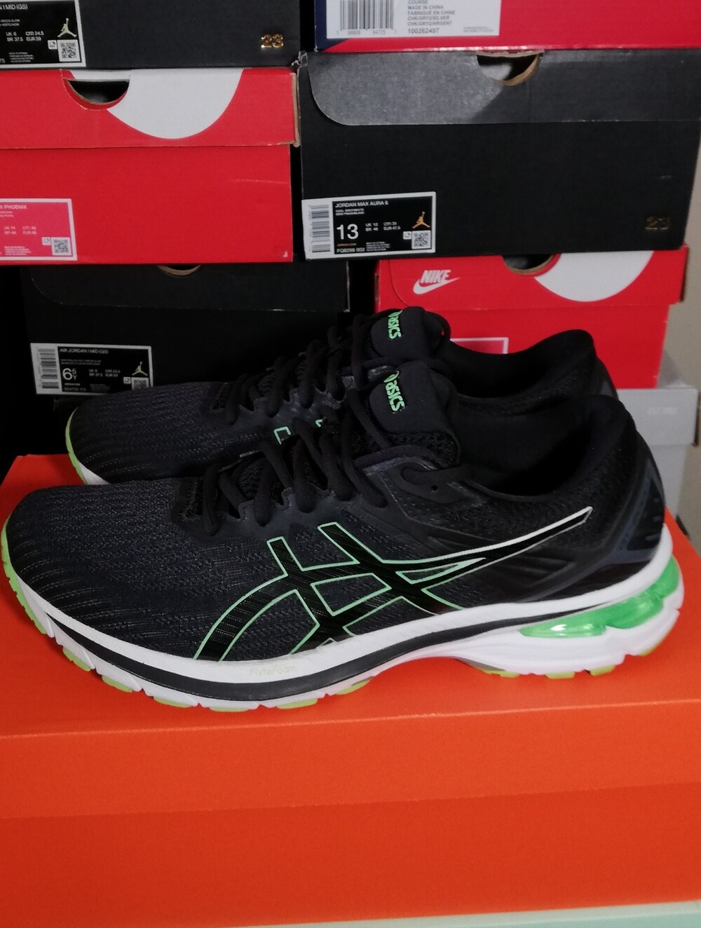 Asics GT-2000 9 FIT MEN'S US SIZE 10/10.5 IN PERFECT CONDITION